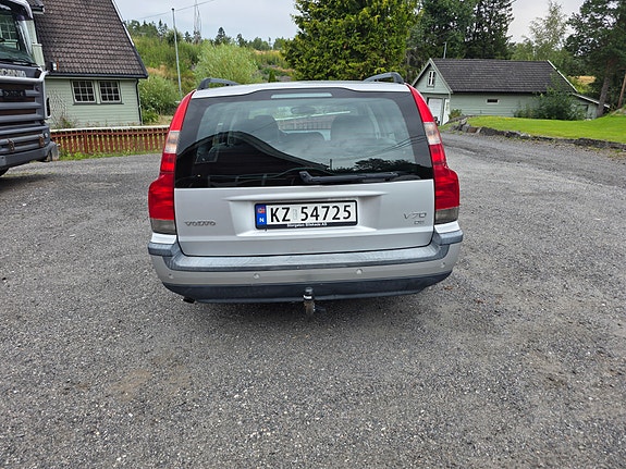 Volvo V70 6 of 30