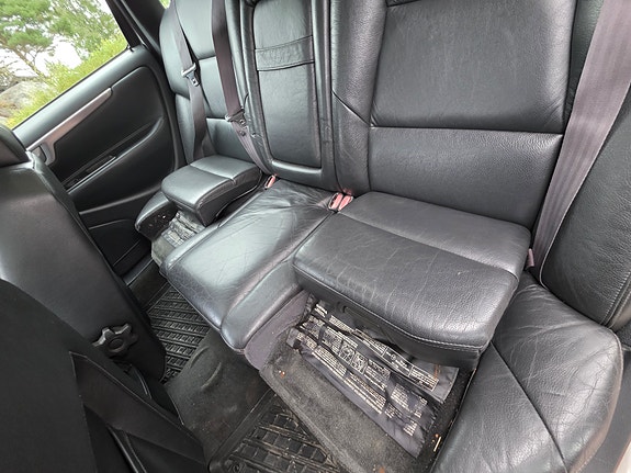 Volvo V70 19 of 30