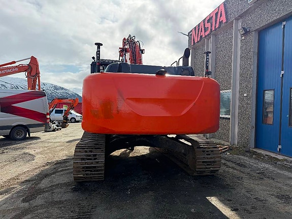 Hitachi ZX 250 LC-6 3 of 7