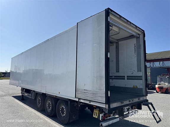 Schmitz Cargobull Reefer Multitemp 6 of 15