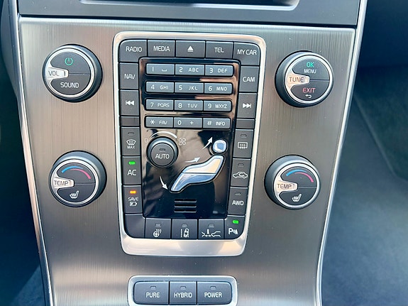 Volvo V60 20 of 30