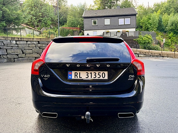 Volvo V60 5 of 30
