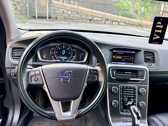 Volvo V60 7 of 30