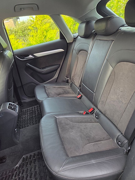 Audi Q3 10 of 12