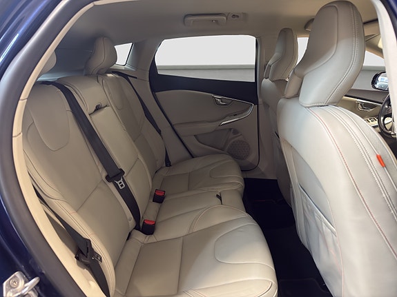 Volvo V40 10 of 30