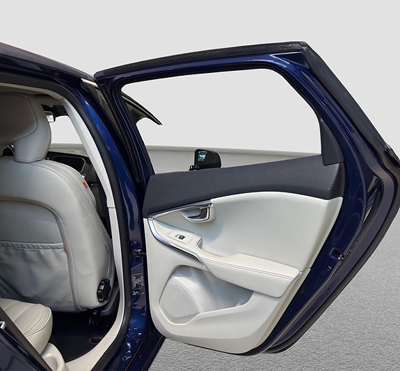 Volvo V40 9 of 30