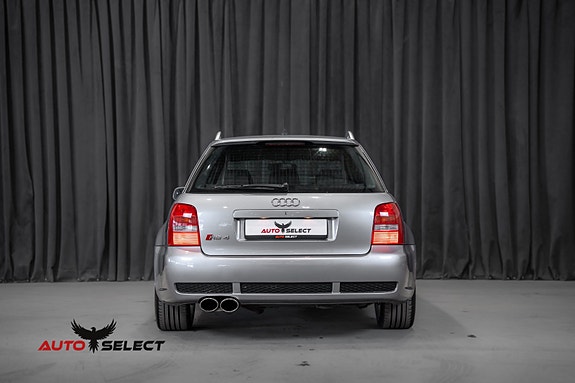 Audi RS4 9 of 30