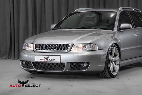 Audi RS4 7 of 30