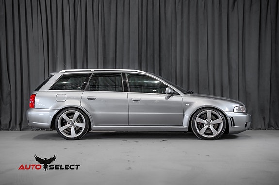 Audi RS4 12 of 30