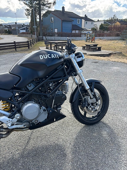 Ducati Monster S2R 14 of 15