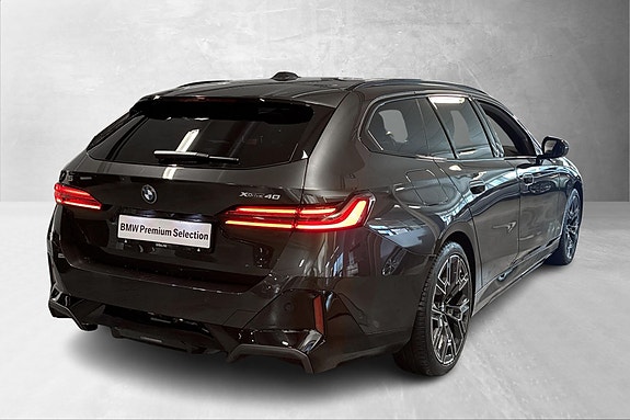 BMW i5 7 of 30
