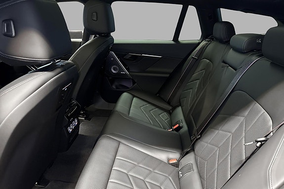 BMW i5 20 of 30
