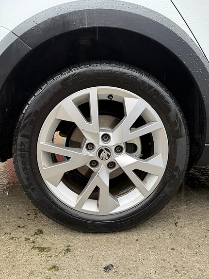 Skoda Octavia Scout 11 of 17