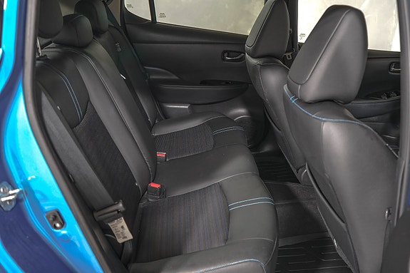 Nissan Leaf 9 of 23