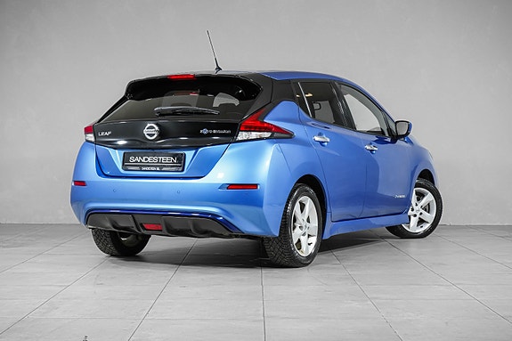 Nissan Leaf 4 of 23