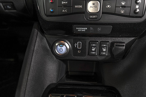 Nissan Leaf 17 of 23