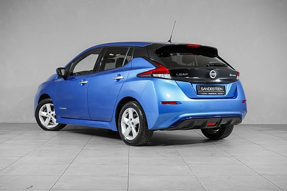 Nissan Leaf 5 of 23