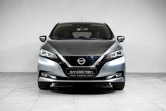 Nissan Leaf 2 of 21