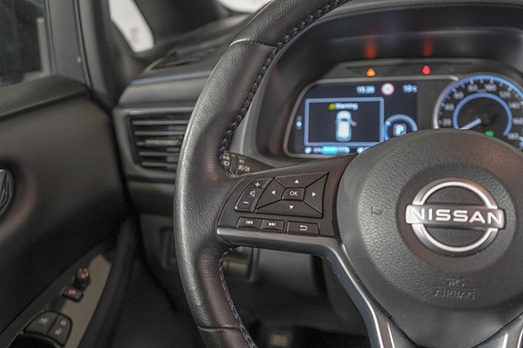 Nissan Leaf 17 of 22