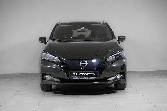Nissan Leaf 2 of 22