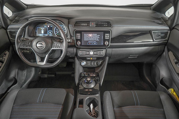 Nissan Leaf 12 of 22