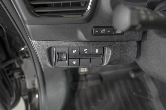 Nissan Leaf 10 of 22