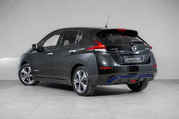 Nissan Leaf 5 of 22