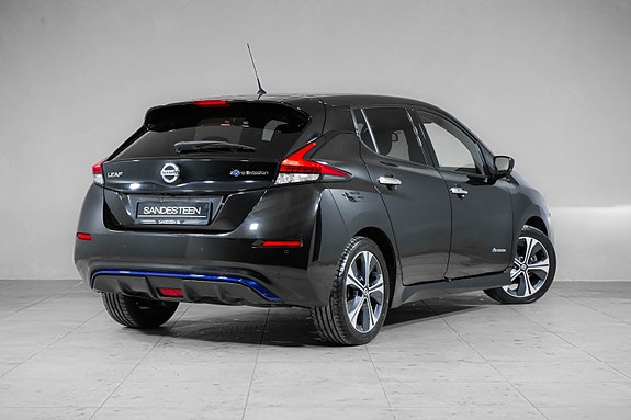 Nissan Leaf 4 of 22