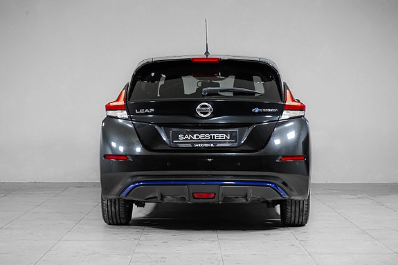 Nissan Leaf 6 of 22