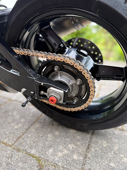 Suzuki GSX-R 750 19 of 28