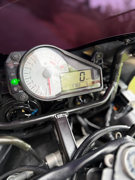 Suzuki GSX-R 750 23 of 28