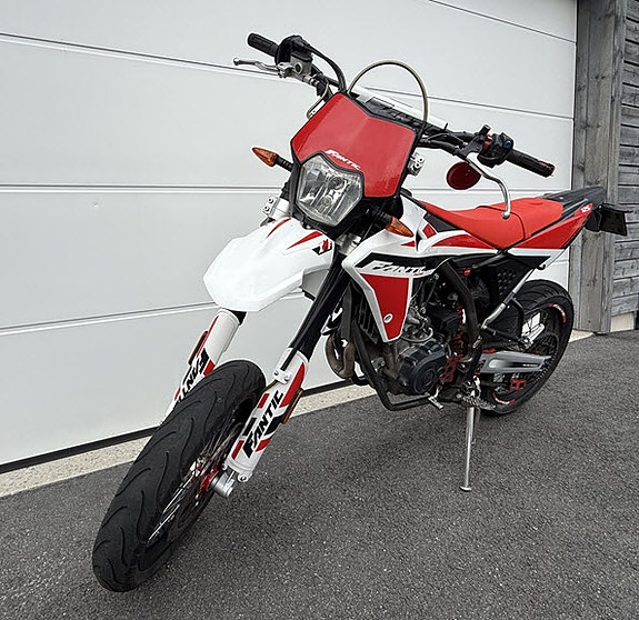 Fantic XMF 125 9 of 11