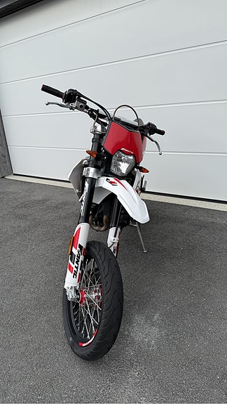 Fantic XMF 125 5 of 11