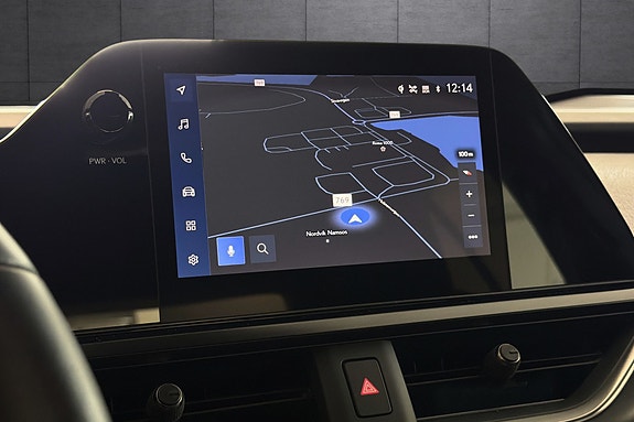 Lexus UX300e 13 of 19