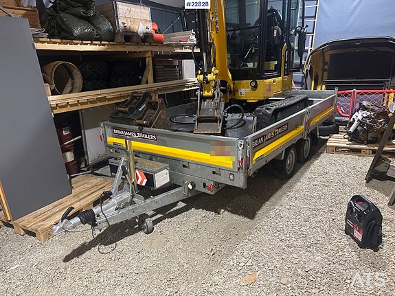 Cat 302CR minigraver m/ 3 skuffer og 2021 Brian James henger 8 of 30