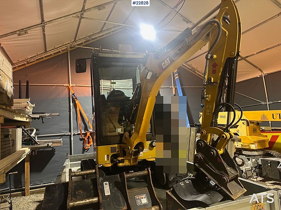 Cat 302CR minigraver m/ 3 skuffer og 2021 Brian James henger 2 of 30