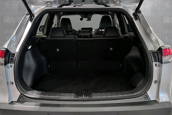 Toyota Corolla Cross 19 of 21
