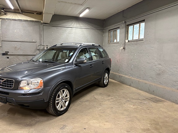 Volvo XC90 13 of 30