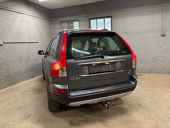 Volvo XC90 27 of 30