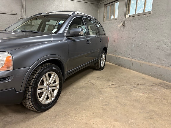 Volvo XC90 15 of 30