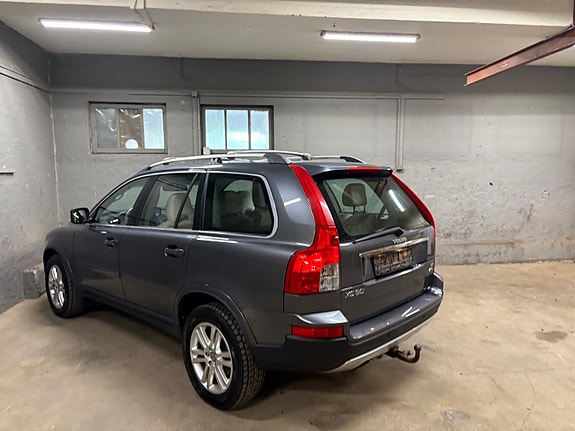 Volvo XC90 25 of 30