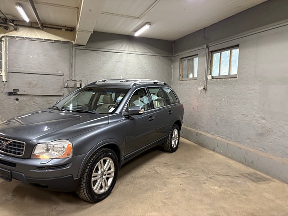 Volvo XC90 14 of 30