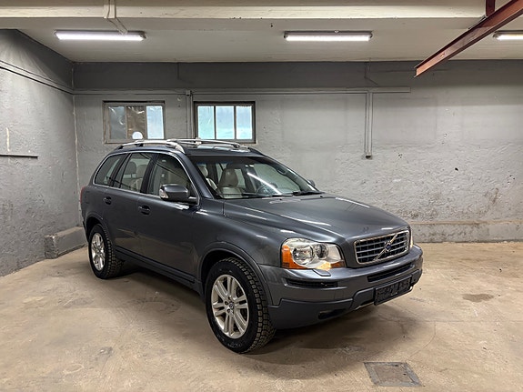 Volvo XC90 18 of 30