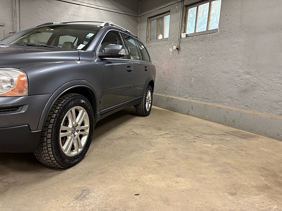 Volvo XC90 16 of 30