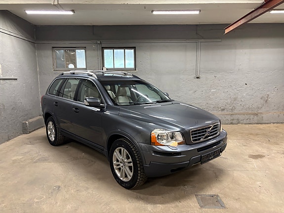 Volvo XC90 19 of 30