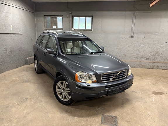 Volvo XC90 7 of 30