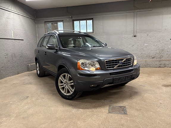 Volvo XC90 5 of 30