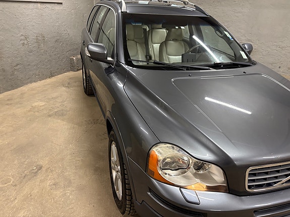 Volvo XC90 23 of 30