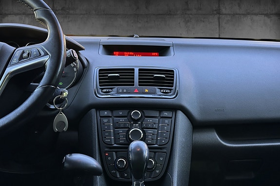 Opel Meriva 10 of 13