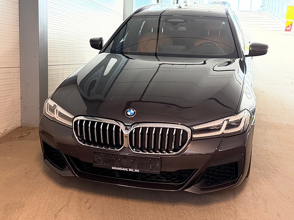 BMW 530xd 4 of 24